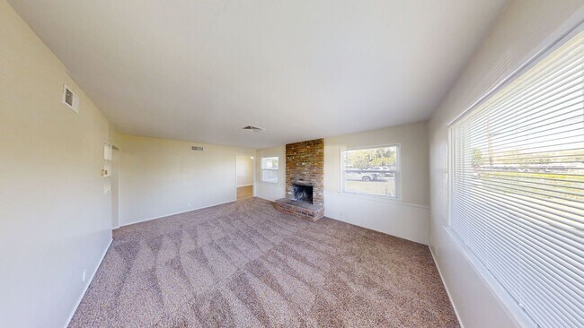 Photo - 3 bed 1.5 bath house + Studio Apt