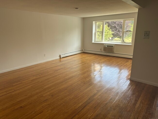 Building Photo - 70 Farmington Ave Unit 1B Rental