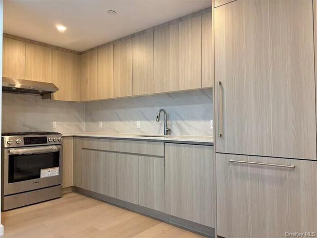 33-71 Prince St Unit 6D