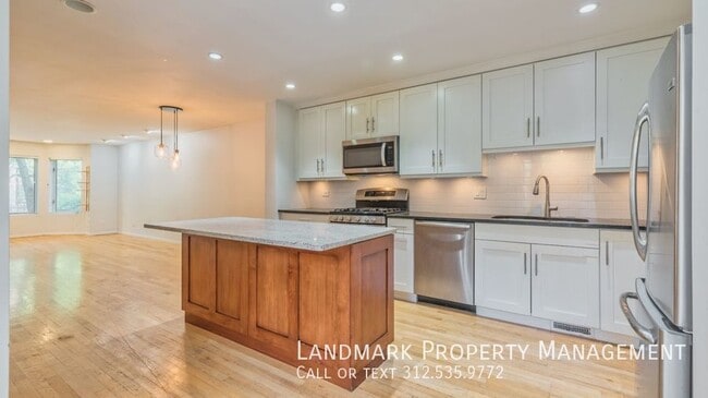 Photo - 1800 N Fremont St Unit 2