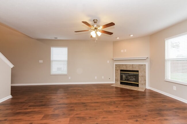 8047 Twin River Dr