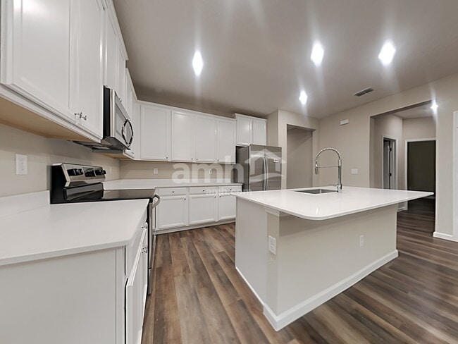 Photo - 120 Hemlock Point