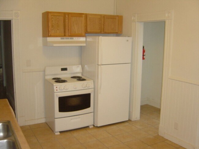 Photo - 221 E 3rd St Unidad B