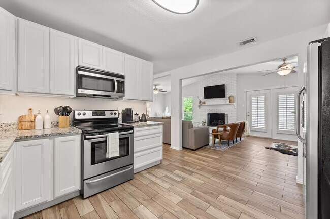 Photo - 2018 Sandy Trail