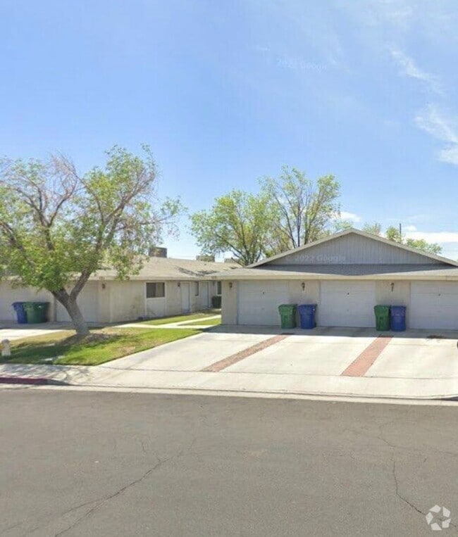 Building Photo - 1 BEDROOM 1 BATH UNIT Rental
