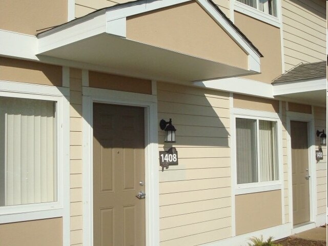 Photo - Mendota Creek Apartments