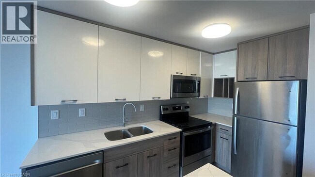 Photo - 49 Walnut St S Unit 912