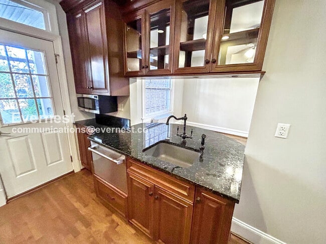 Photo - 2708 W Grace St