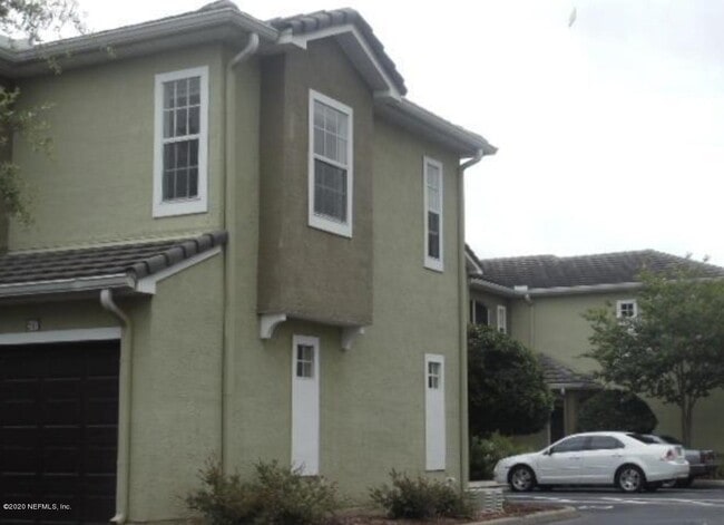 Photo - 10075 Gate Pkwy Unit 2607