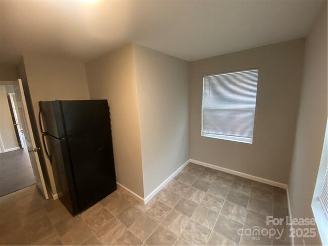 Photo - 722 E Pine St