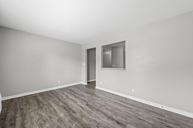 Photo - SANDSTONE APARTMENTS