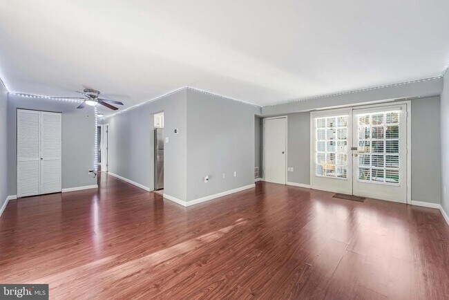 Building Photo - 444 N Armistead St Unit 304