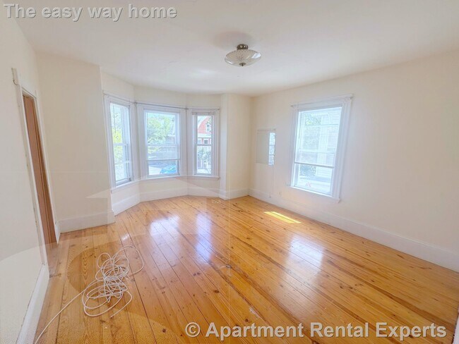 Photo - 44 Elm St Unit #2