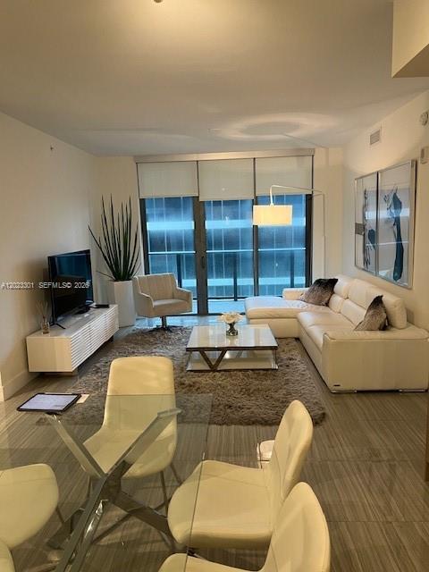 Photo - 2960 NE 207th St Unidad 709
