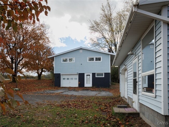 Photo - 20201 Overlook Dr