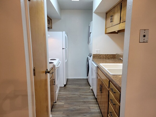 Photo - COLONIAL PARK CONDO