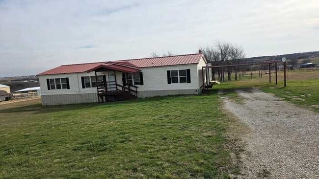 Building Photo - Great Country Living!