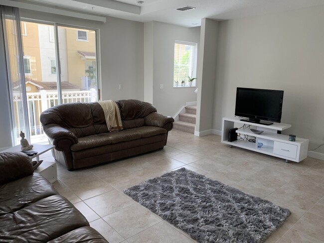 Photo - 1296 Bolton Pl