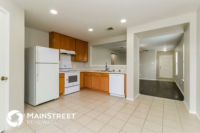 Photo - 13521 Coomes Dr