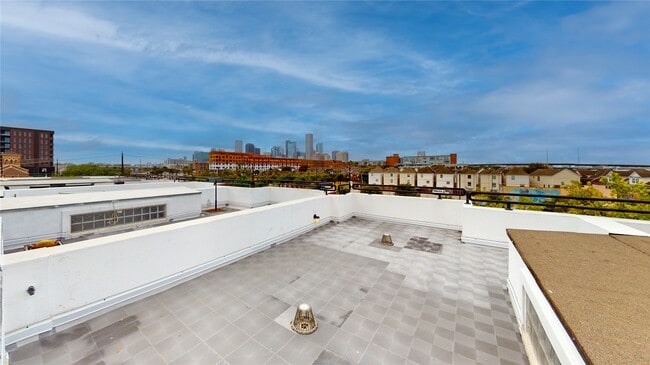 Building Photo - 310 S Jensen Dr Unit 6 Rental