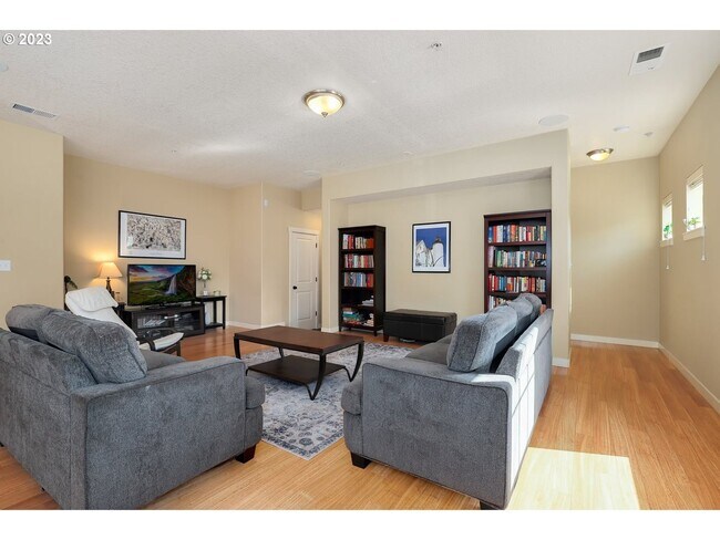 Photo - 621 NE Newstead Ln Unit 621