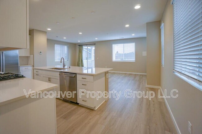 Photo - 721 NW 178th Wy