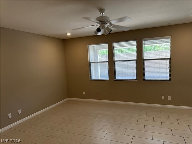 Photo - 921 Riverlawn Pl