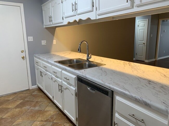 Photo - 5412 Leaning Oak Dr