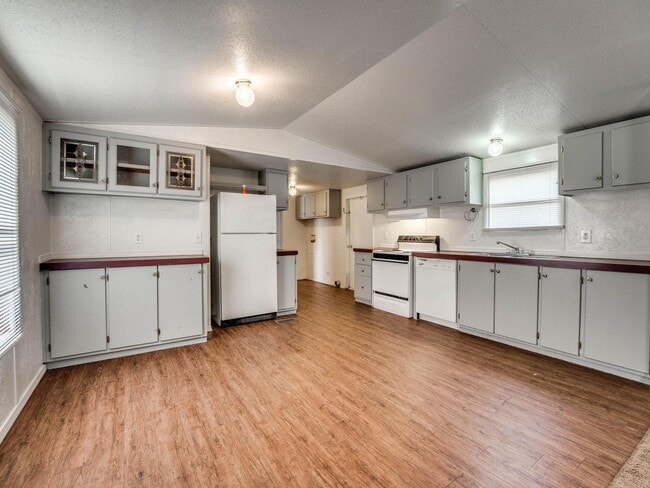 Photo - 3bed/2bath Mobile Home on 1.2 Acres Available in Noble!