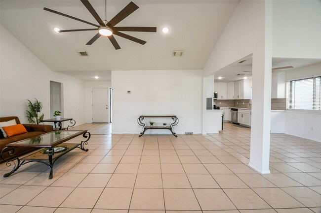 Photo - 5635 Greenhill Forest Dr