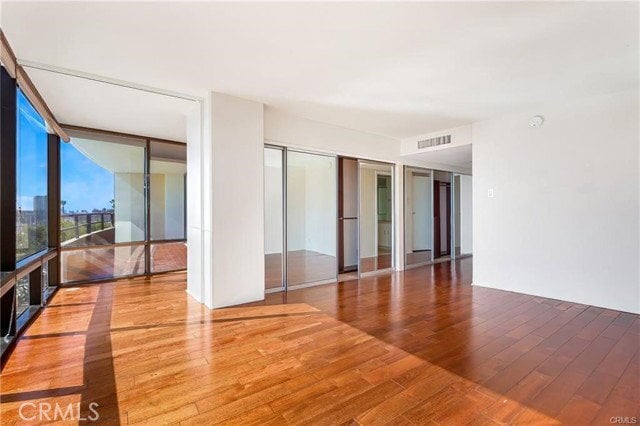 Photo - 4335 Marina City Dr