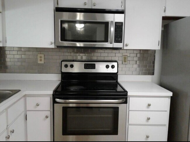 Photo - 405 SW 113th Way