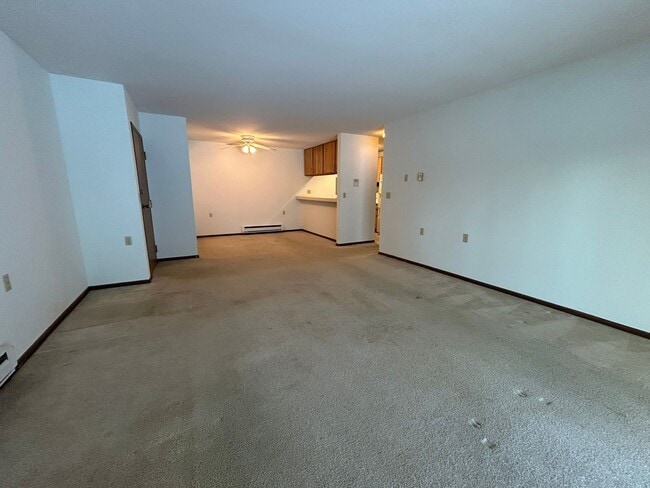 Photo - SHI RENTAL Unidad 5337-102 Rent