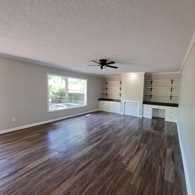 Photo - 3209 N Waynoka Cir