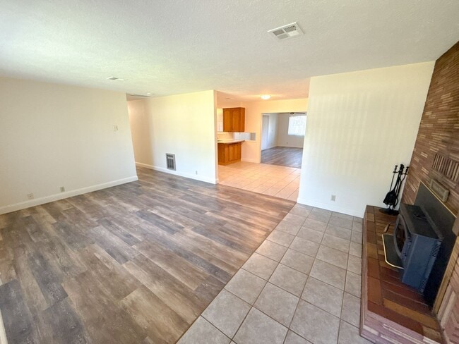 Photo - 3 Bedroom, 2.5 Bath House