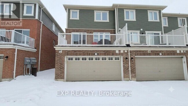 Photo - 215 Remembrance Rd