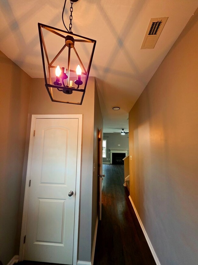 Photo - 3 BR 2.5 BA Hunters Creek