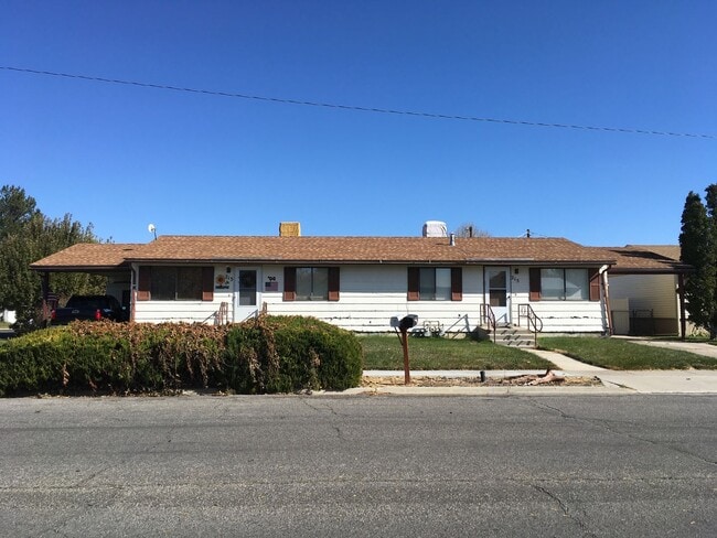 Building Photo - Duplex Unit 213 S 600 W Rental