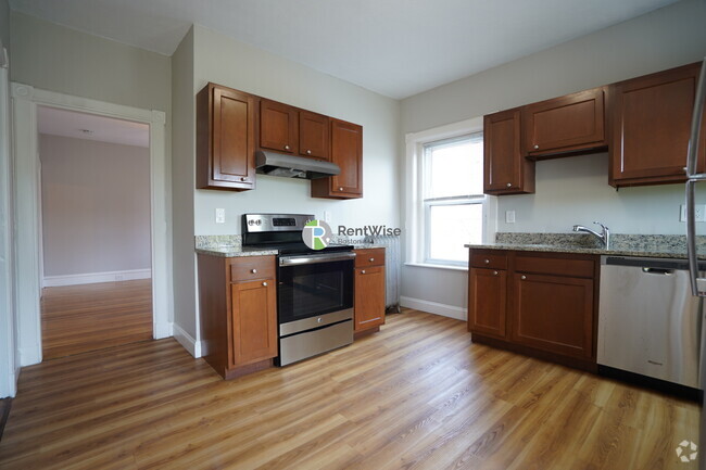 Building Photo - 900 Massachusetts Ave Unit 6 Rental