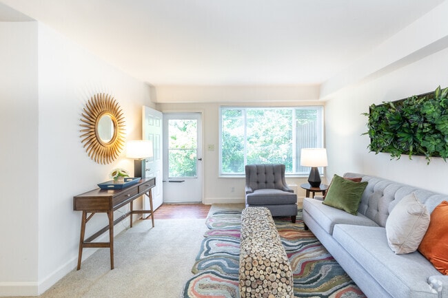 2BR, 1BA - Living Room