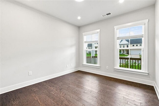 Photo - 411 Riverclub Rd