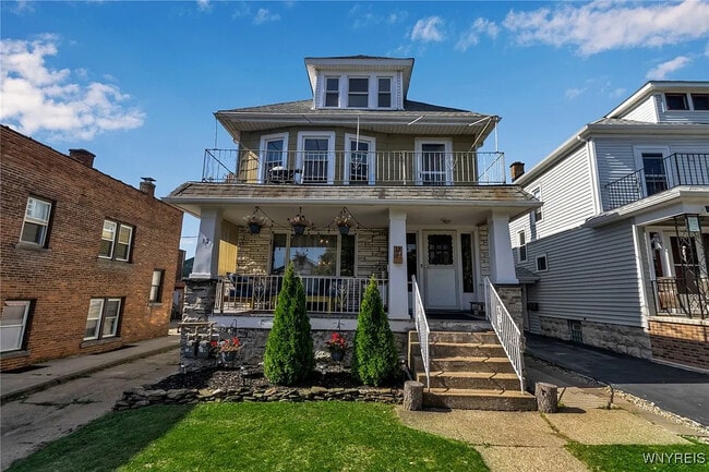 Building Photo - 12 Lovering Ave Unit Lower