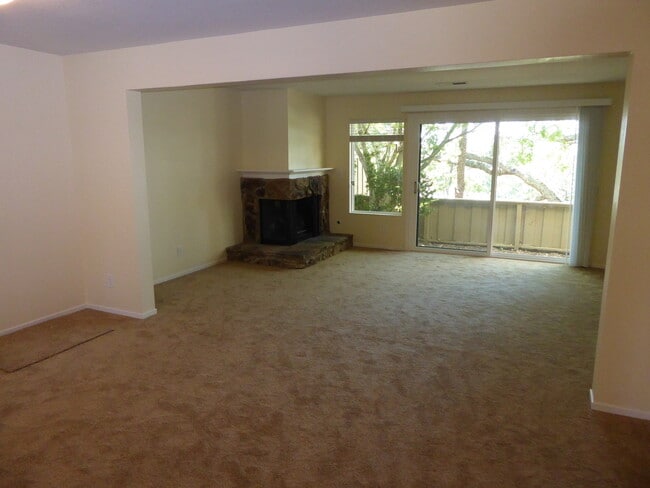 5B Oak Crest Court