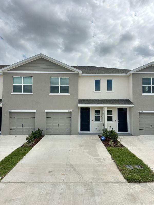 Building Photo - 31206 Midnight Sun Wy