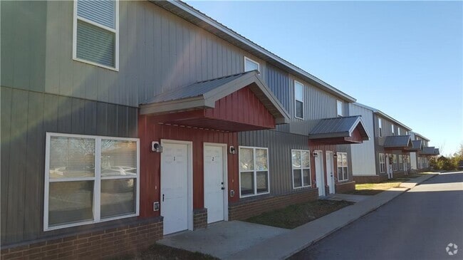 Building Photo - 415 S Hunter St Rental