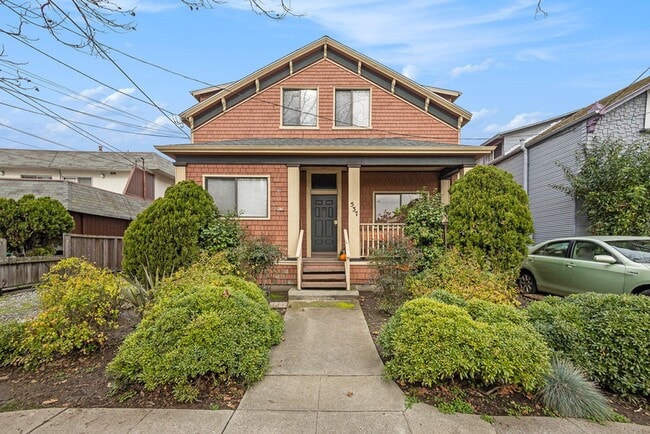 Building Photo - 537 Central Ave Unit 537 Central Ave #D