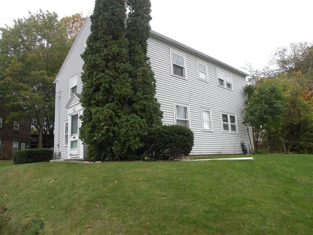 Ext 2 - 10 Hill Crescent Unit #1