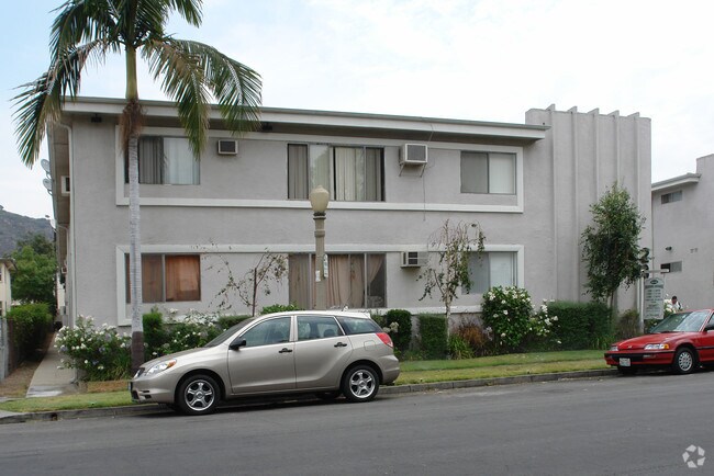 Building - 2303-2311 Merton Ave