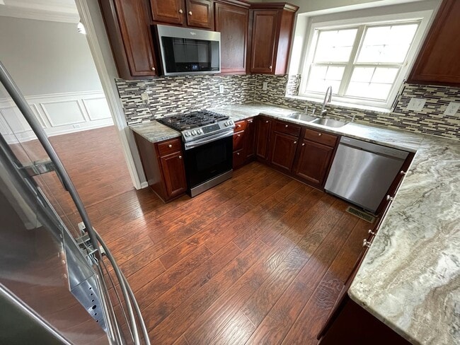Photo - 10916 Collington Dr