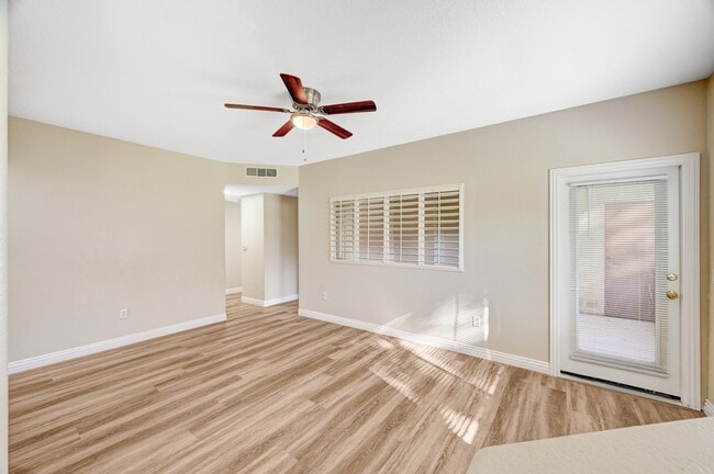 Photo - 1050 E Cactus Ave